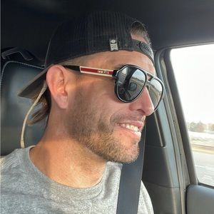 Meet your Posher, Zach